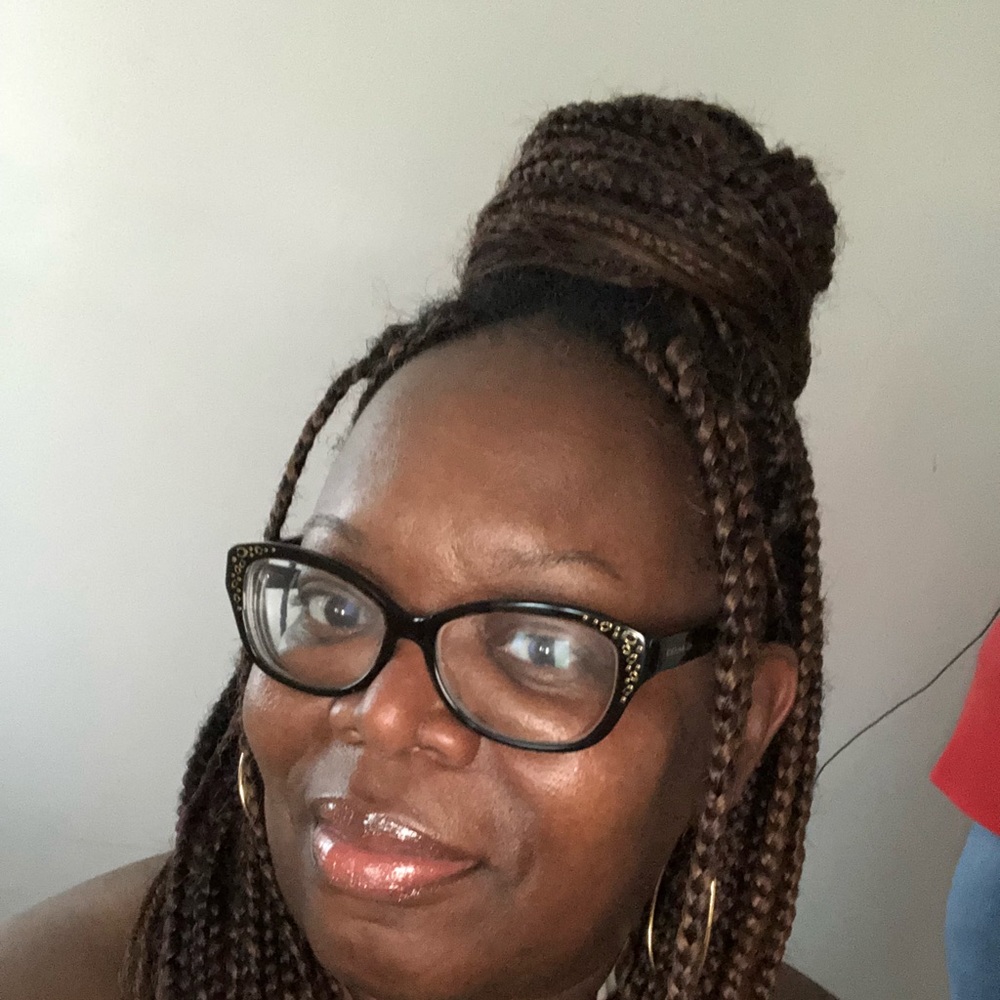 Meet your Posher, Tezra